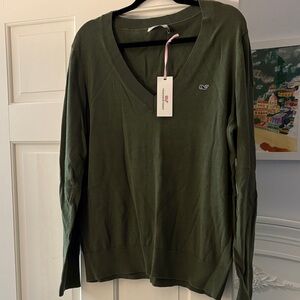 NWT Vineyard Vines Olive V-Neck Pullover size L